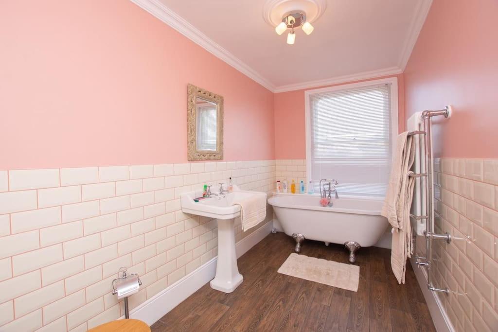 Stunning Large Victorian Maisonette With Sea View Deal Exterior photo